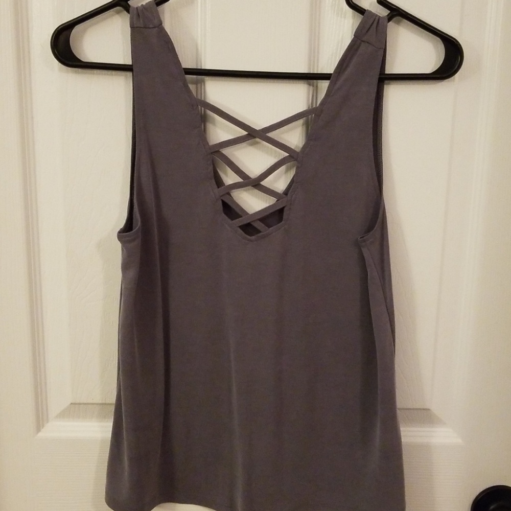 Cross front tank